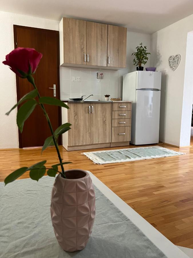 Appartement Queen à Visoko Extérieur photo